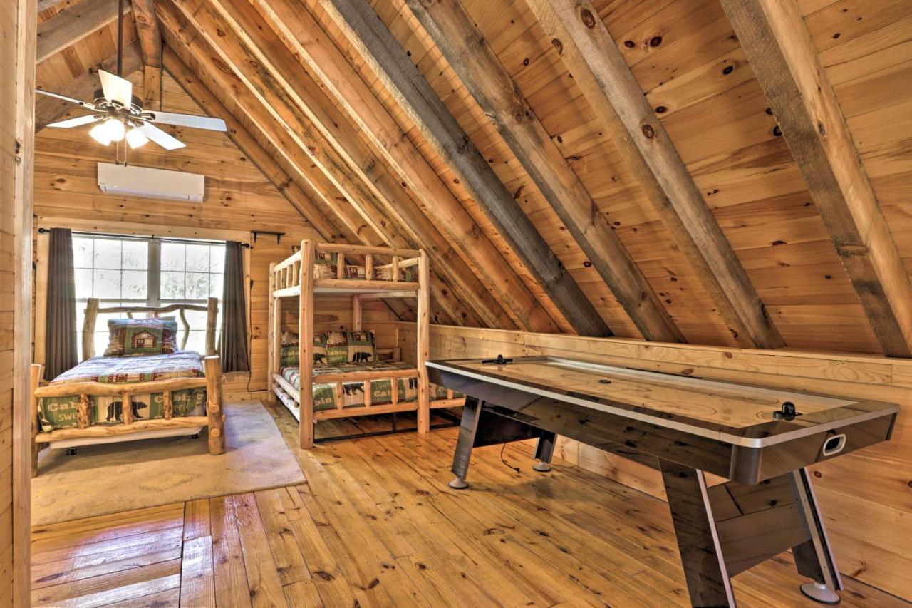 Gatlinburg Cabin With Loft And Game Room 1 Mi To Town Zewnętrze zdjęcie