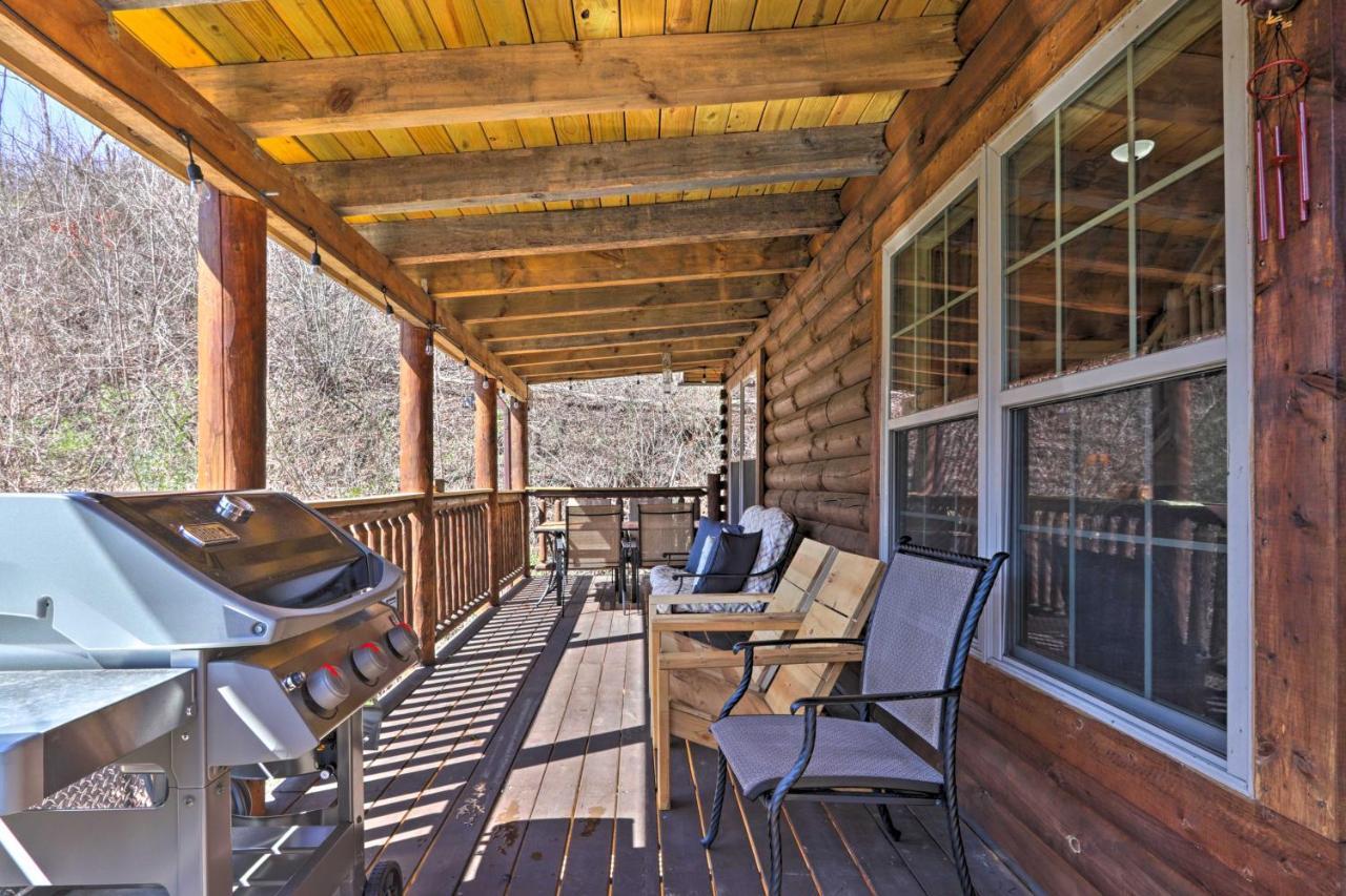 Gatlinburg Cabin With Loft And Game Room 1 Mi To Town Zewnętrze zdjęcie